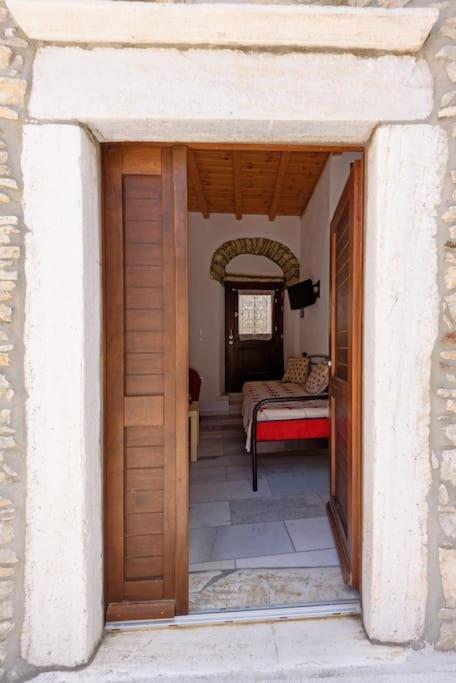 Petrino House Villa Aperathos Exterior photo